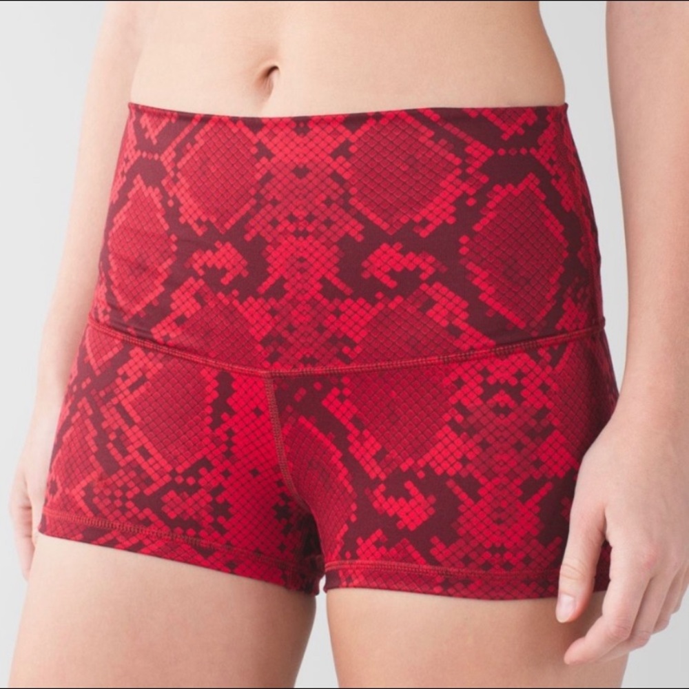 Lululemon boogie short